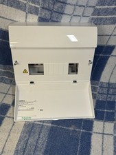 Schneider Electric Easy9 Consumer Unit, 8 Way Surface Mounted EZ98CU