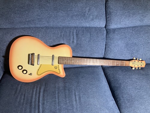 Danelectro baritone u2 - 56,