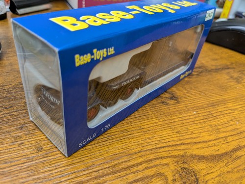 Da27 base toys leyland - -,