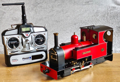 Merlin live steam locomotive - live,