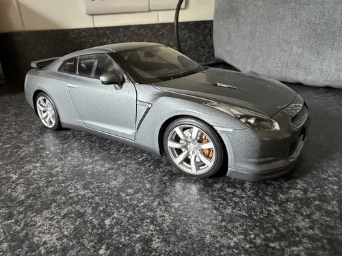 Autoart nissan skyline - autoart, 1/18