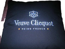 VEUVE CLICQUOT CHAMPAGNE