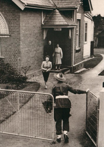 Vintage wwii australia - vintage,