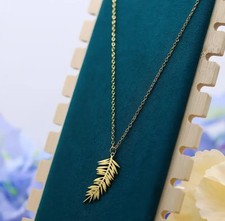 Feather Necklace Gold