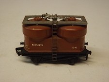 Hornby OO Gauge Twin Silo