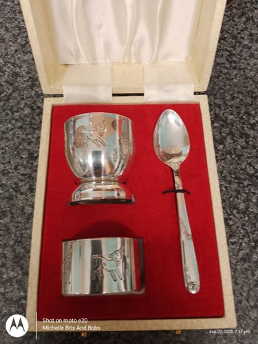 Vintage boxed silver - boxed,