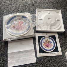 CHELSEA FLOWER SHOW PLATE - 1985 RHS - "CHELSEA SPLENDOR" - VERY GOOD CONDITION