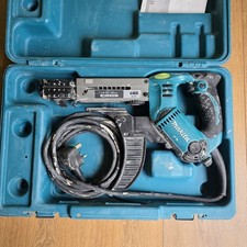 Makita 6843 Autofeed Collated
