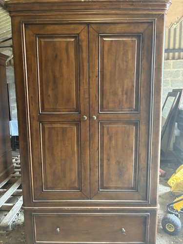 Lovely solid wood wardrobe - lovely,