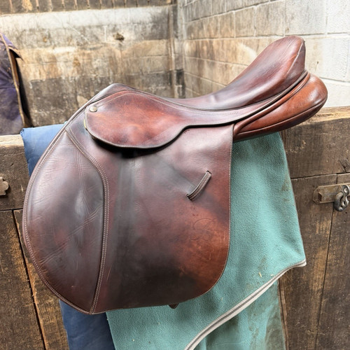 Bates jumping saddle - bates, brown
