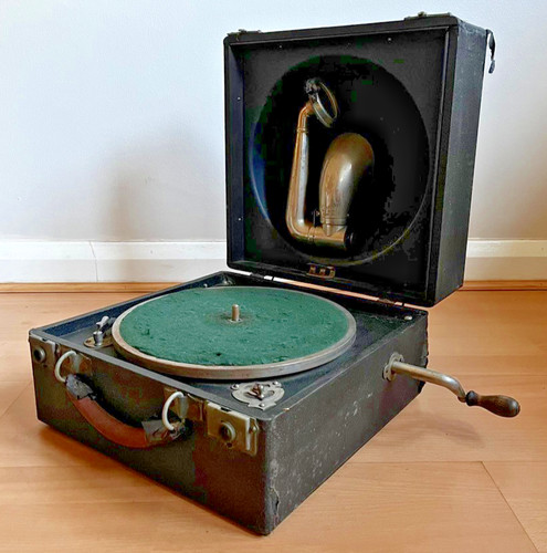 Vintage 1914 decca trench - decca,