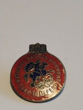 Metal And Enamel National Savings Movement To Lend  Pin Badge