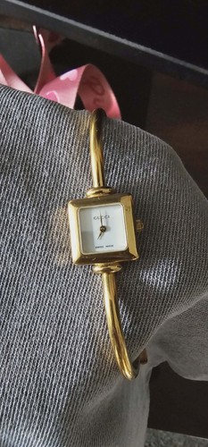 Gucci women quartz - quartz, gold
