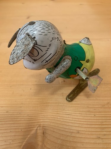 Vintage tin toy rabbit - rabbit, wind-up