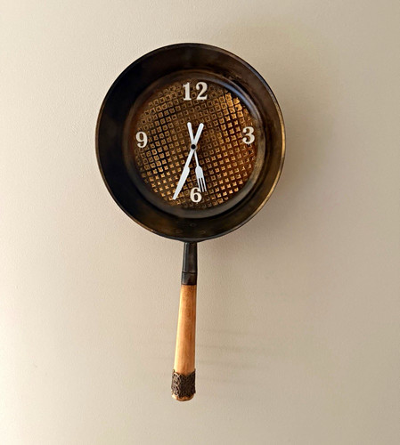 Novelty frying pan wall clock - pan,