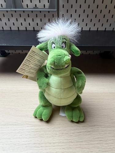 Disney store pete dragon - disney,