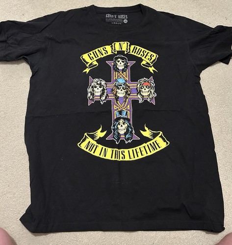 Guns roses tour - guns,