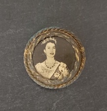 Vintage coronation pin brooch - vintage,