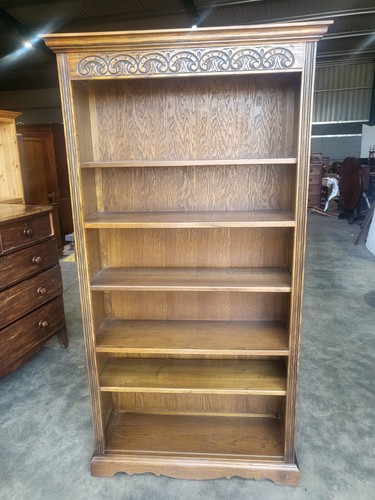 Antique dark oak tall - , open