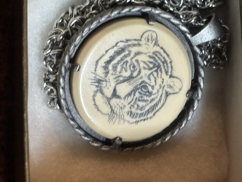Avon bengal tiger pendant - avon,