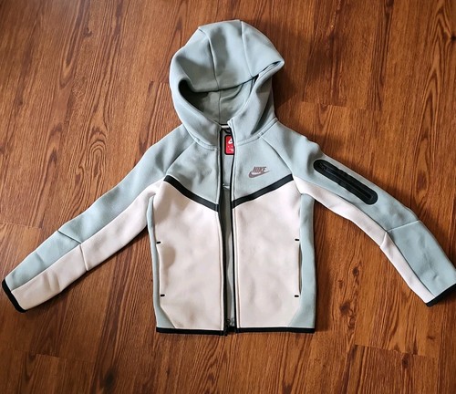 Kids nike sportswear - xs,
