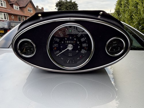 Classic mini cooper 100 mph - classic,