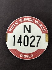 Lovely Original Bus Coach Public service Vehicle Badge Driver London Area N14027