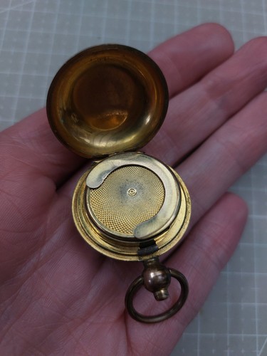 Antique sovereign case plated - case,