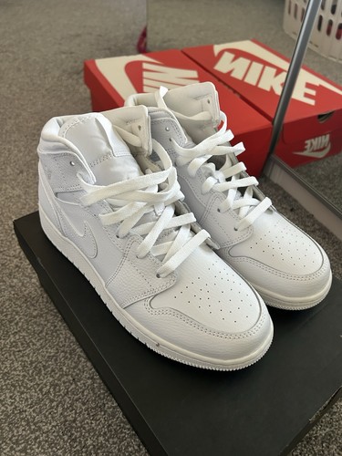 Air jordan mids - 1, size