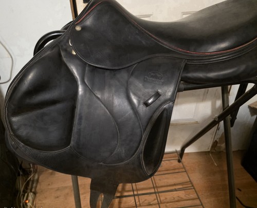 Devoucoux eventing saddle - devoucoux,