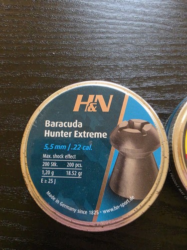 Three tins air - of,
