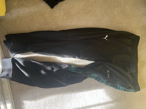 Puma petronas amg - petronas,