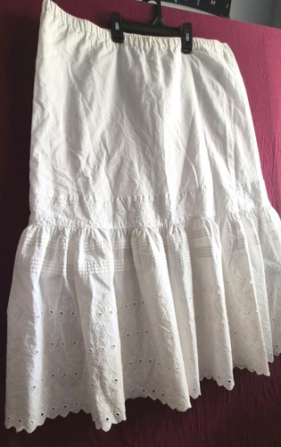 Anthropologie white eyelet - white,