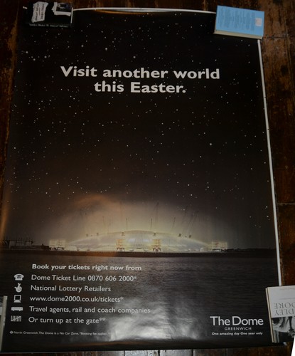 Millennium dome giant - giant, bus