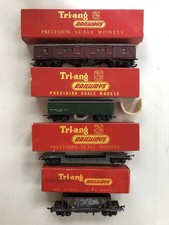 4 Triang Wagons - Boxed In