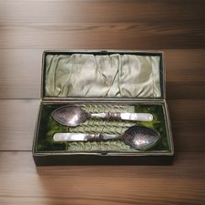 Antique Set Mother of Two Pearl Handles And Silver Plate Preserve Jam Spoons