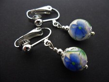 A PAIR OF PORCELAIN BLUE/WHITE