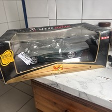 MAISTO 1/18 - 36637 MORGAN AERO 8 - DARK green