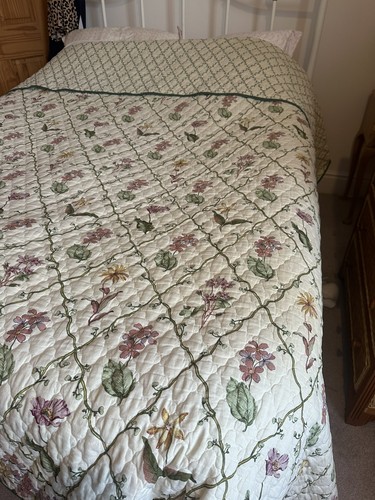 Vintage 100 cotton - cotton, quilted