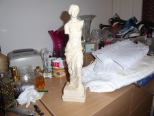 Cream colour armless lady
