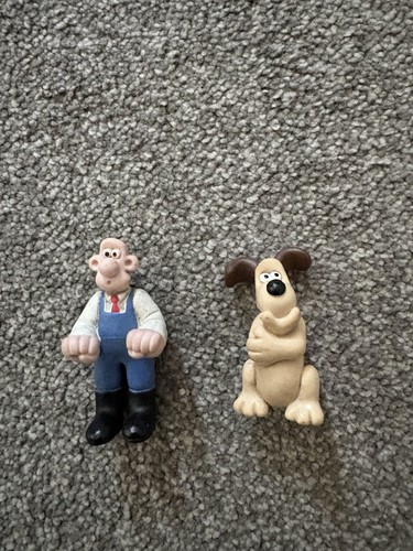 Wallace gromit figurines - &,