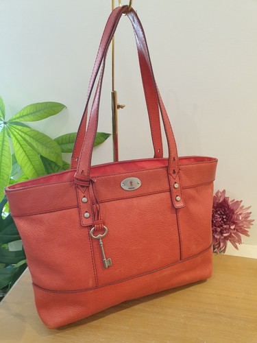 Fossil leather tote with - , key