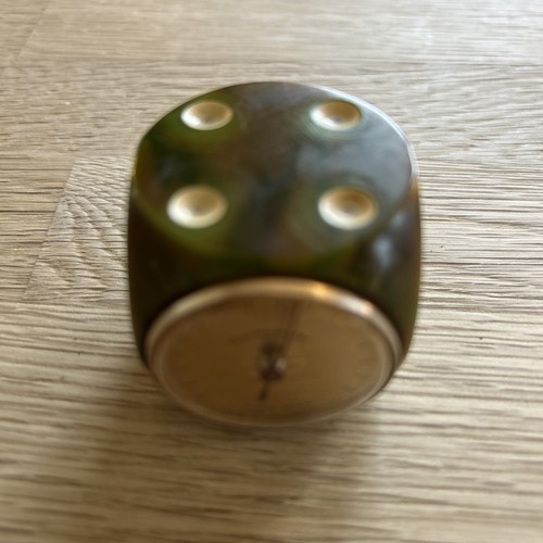 Vintage green bakelite - green,