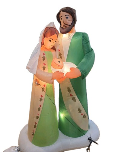 Lighted holy family jesus - 6.5',