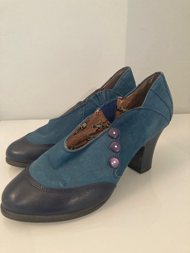 Miss fire blue suede - fire,