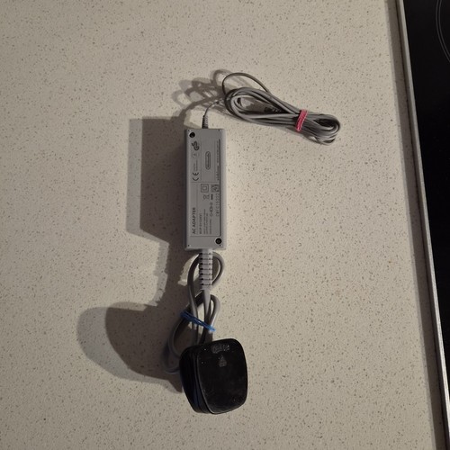 Nintendo wii gamepad charger - wii,