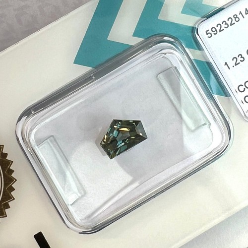 23ct untreated colour change - 1.23ct,