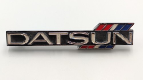 Datsun 510 emblem grille - datsun,