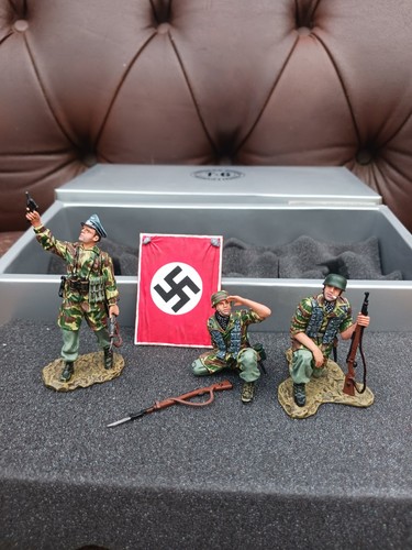 Thomas gunn tgm009 stukas - (a),