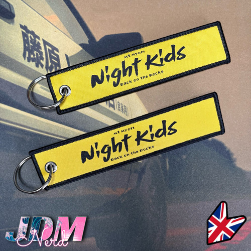 Night kids initial style - initial, d